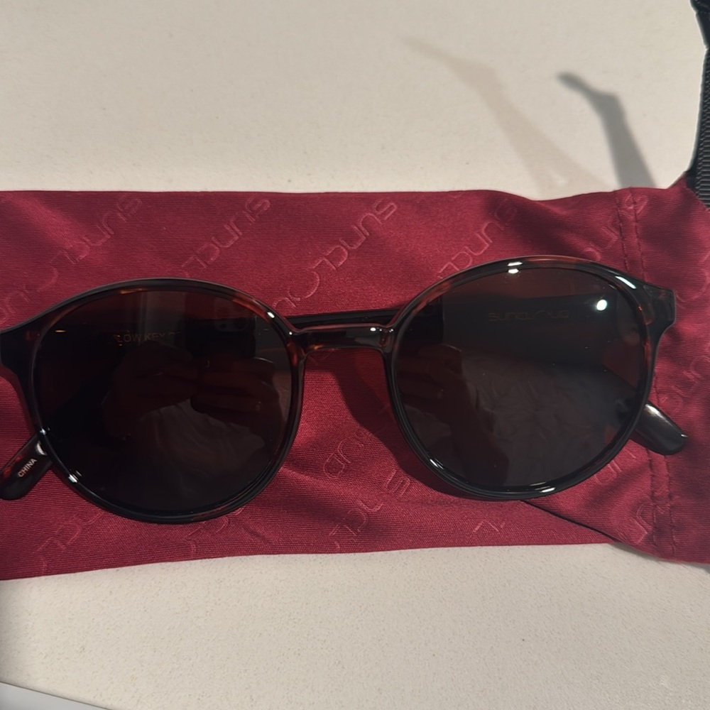 Suncloud Low Key Polarized NEW - Picture 2 of 4